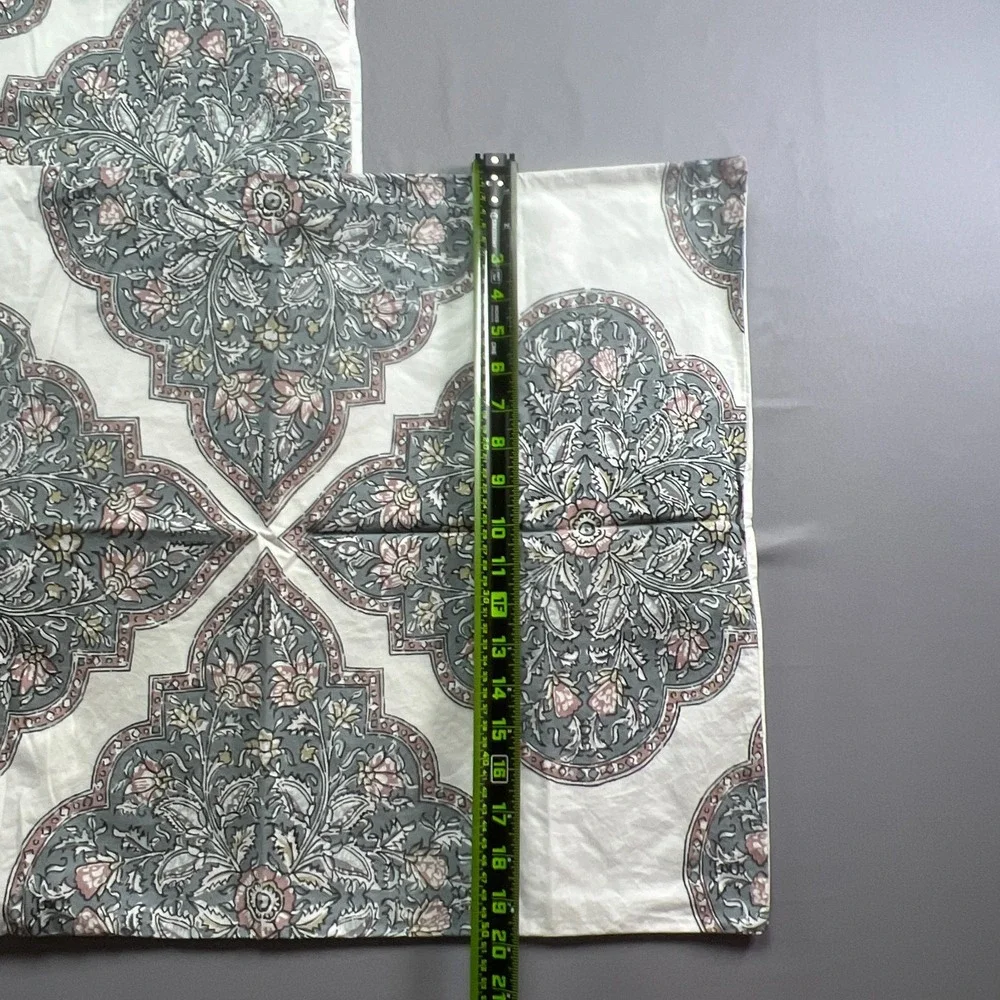 Pottery Barn Standard Pillow Shams Multicolor Botanical Medallion (20